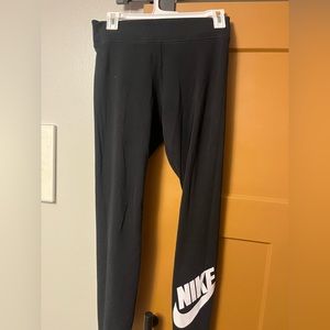 Nike leggings